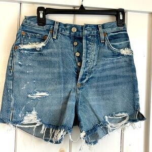 AGOLDE Los Angeles jean shorts. Size 27.